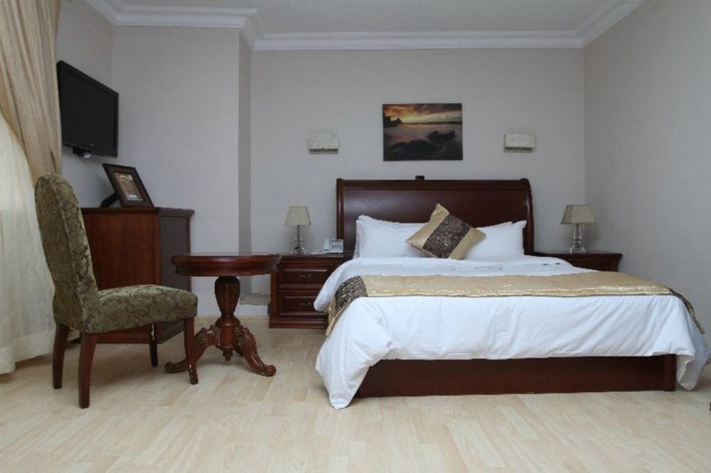 Fryburg Suites Aliayabiagba 외부 사진