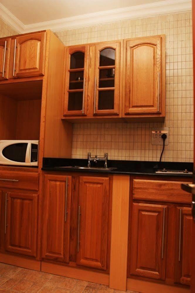 Fryburg Suites Aliayabiagba 외부 사진