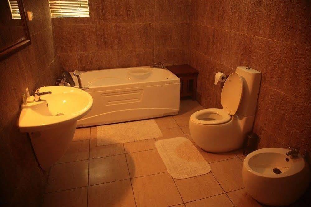 Fryburg Suites Aliayabiagba 외부 사진